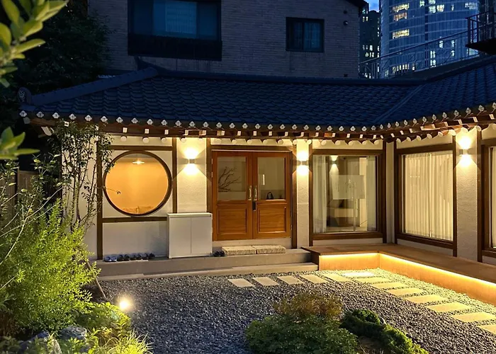 서울역 한옥숙소 7분거리 최대10인 * 서울특별시